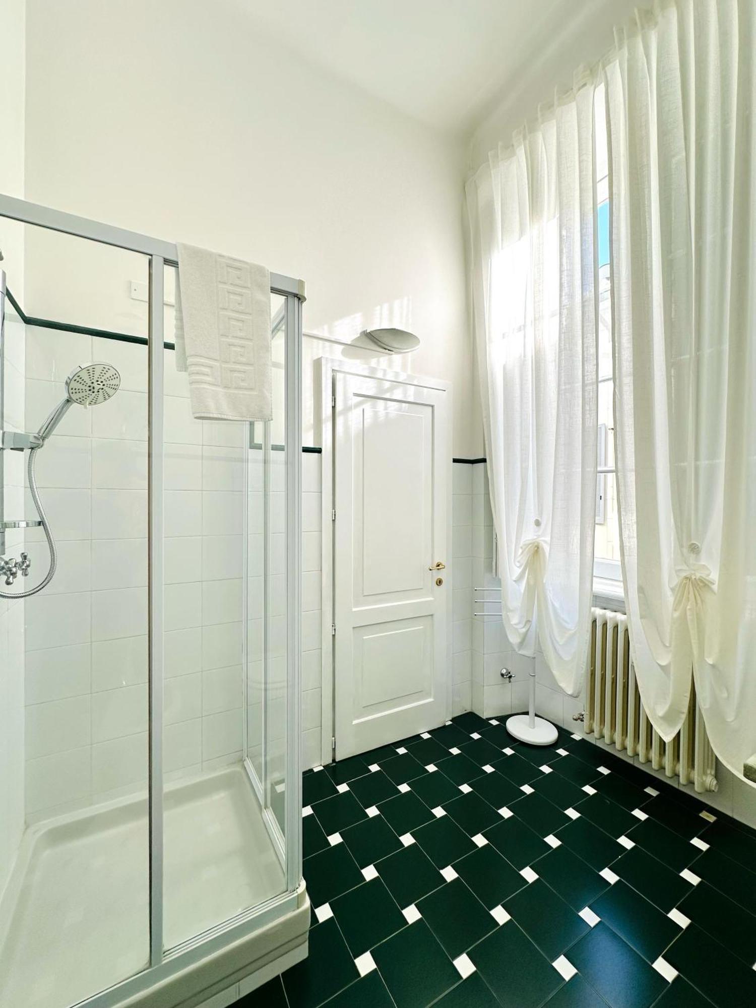 Nerino House, Elegante E Tranquillo Appartamento A 5 Minuti Dal Duomo Milan Exterior photo